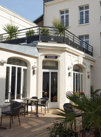 1 - Behind the Scenes