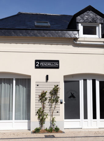 2 - Der Bühnenvorhang